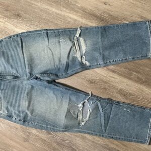 American Eagle Distressed Blue Jeans